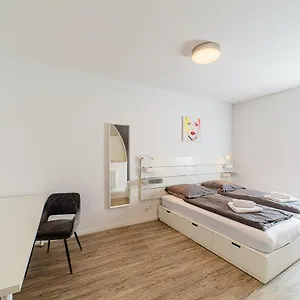  Apartment Renoviert Und Modern